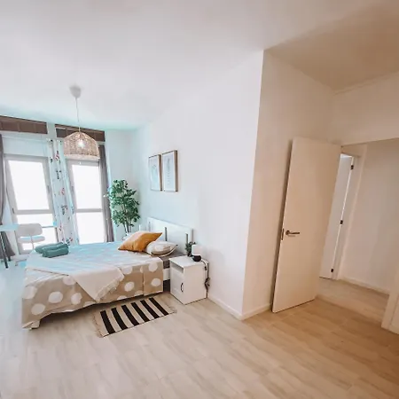 Apartment Summer Breeze